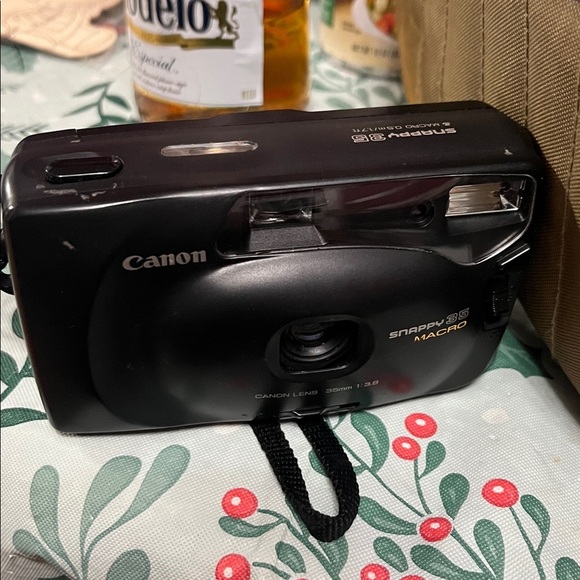 Canon Snappy TX Macro 35mm Camera - Picture 2 of 2